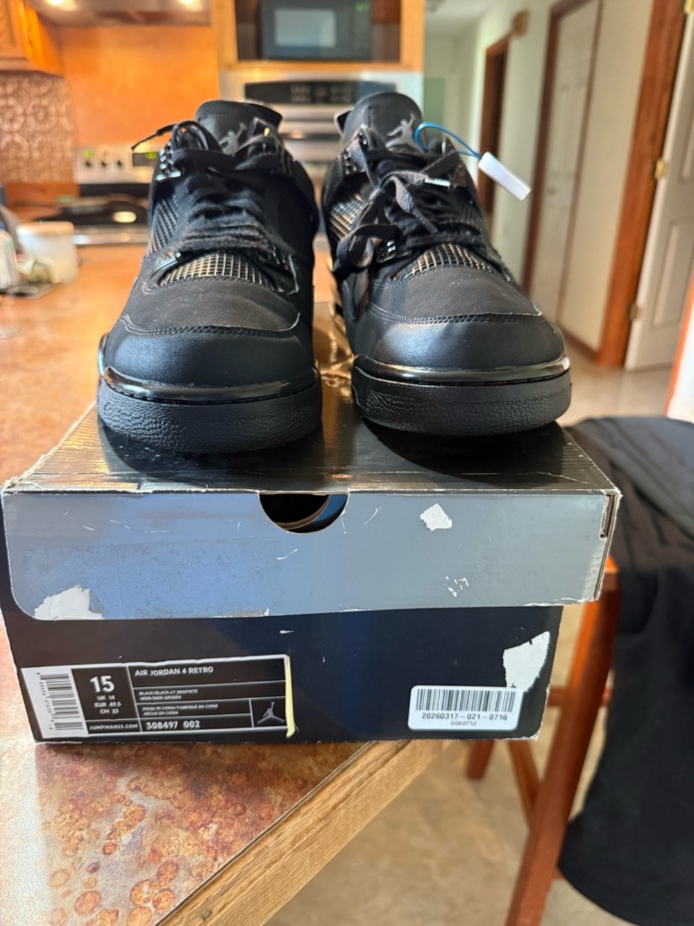 2006 Jordan 4 black cats OG All package with box and “The Shot” poster - Picture 6 of 9